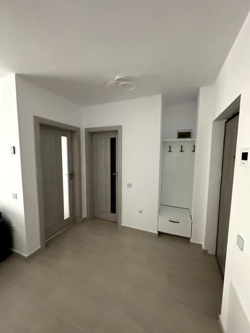 Central River Apartment Cluj-Napoca Exterior photo