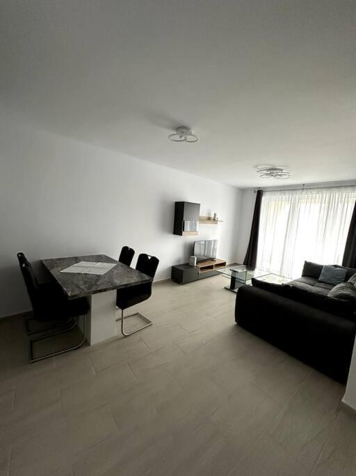 Central River Apartment Cluj-Napoca Exterior photo